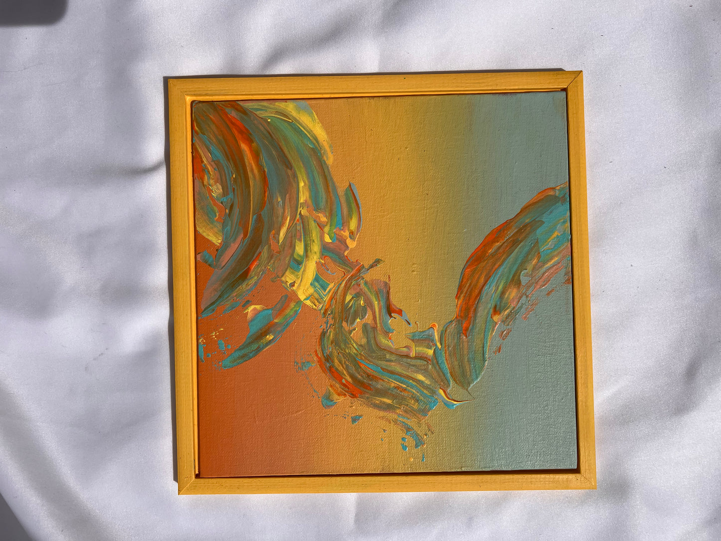 sunny swirl 002 yellow frame
