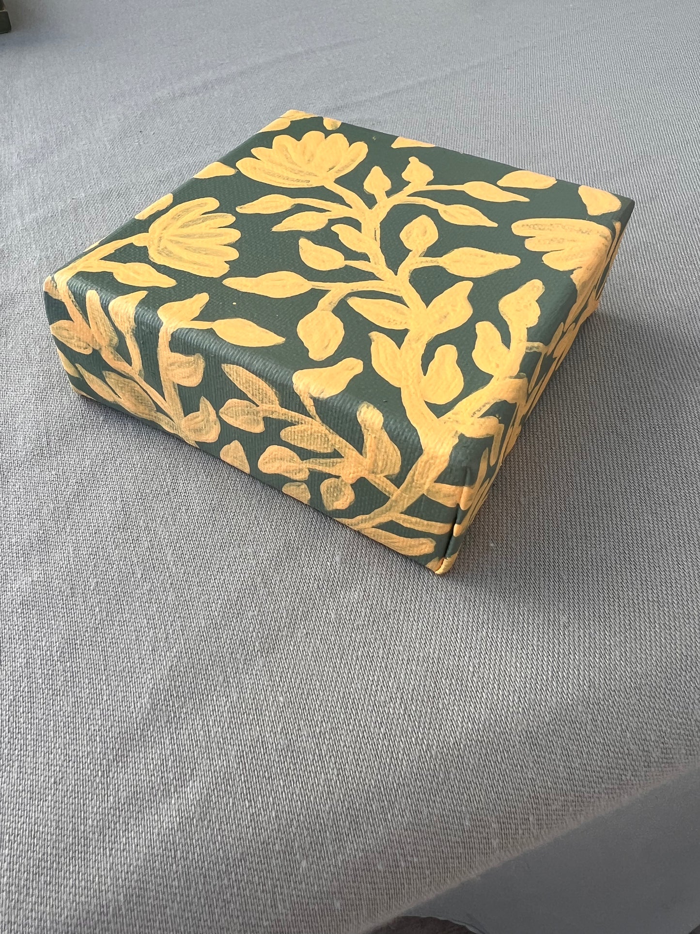 sage floral mini