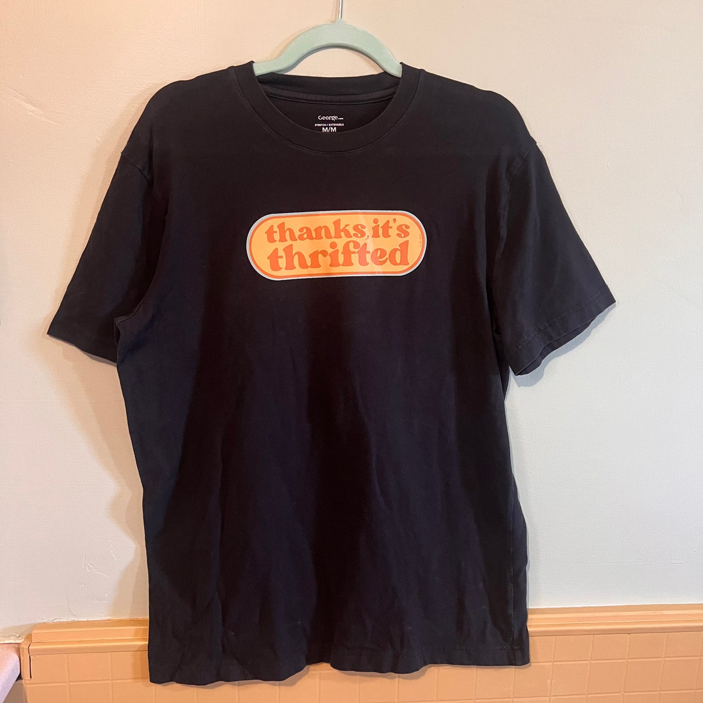 "thanks it's thrifted" black tee (size M/L)