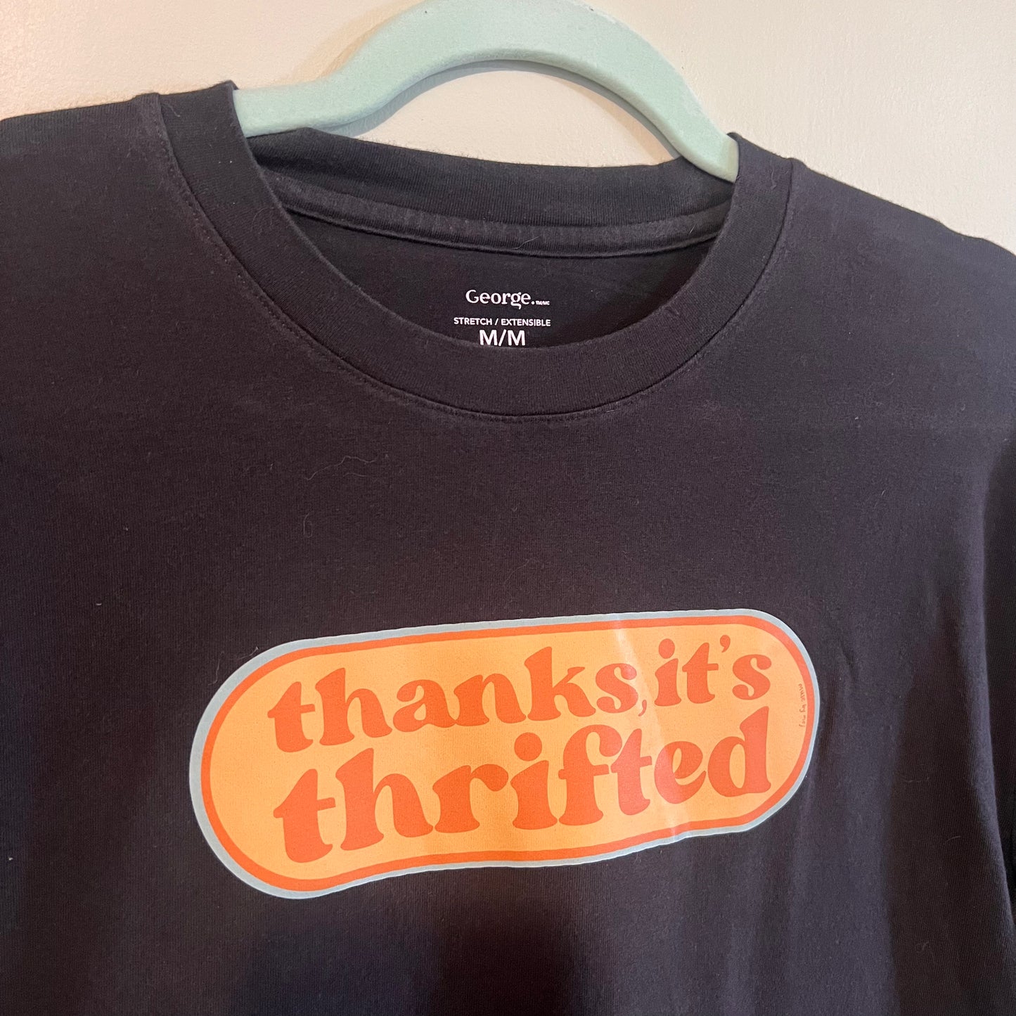 "thanks it's thrifted" black tee (size M/L)