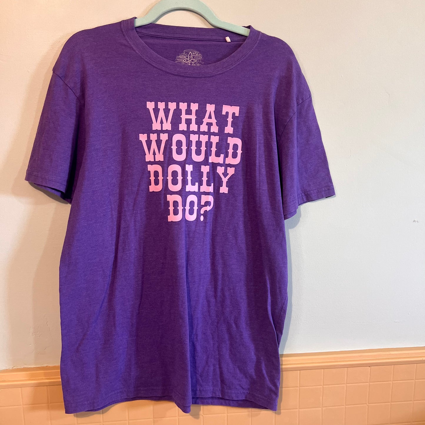 "what would dolly do" purple tee (size L)