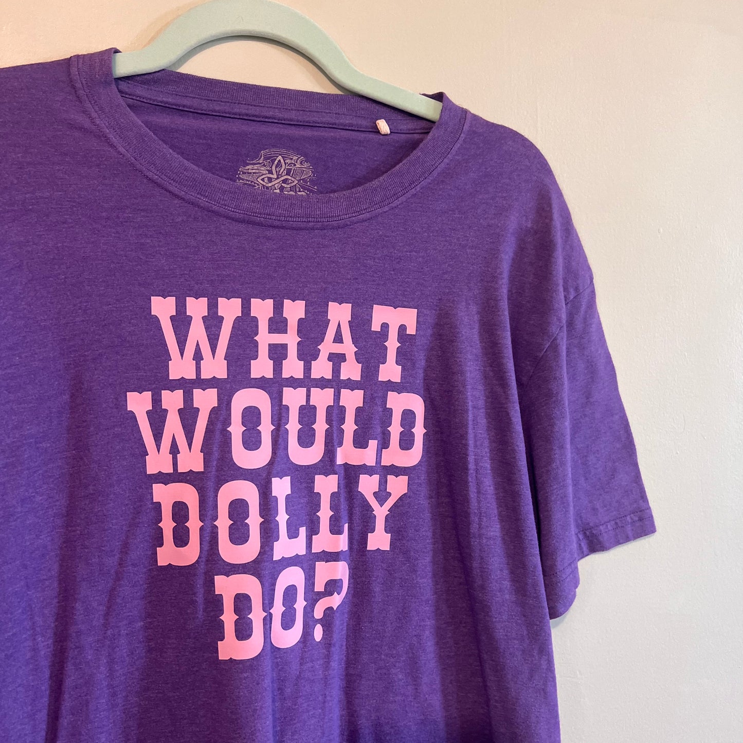 "what would dolly do" purple tee (size L)