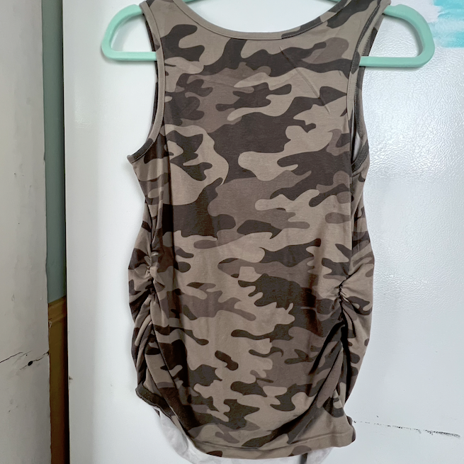 "howdy" camo tanktop (size M maternity)