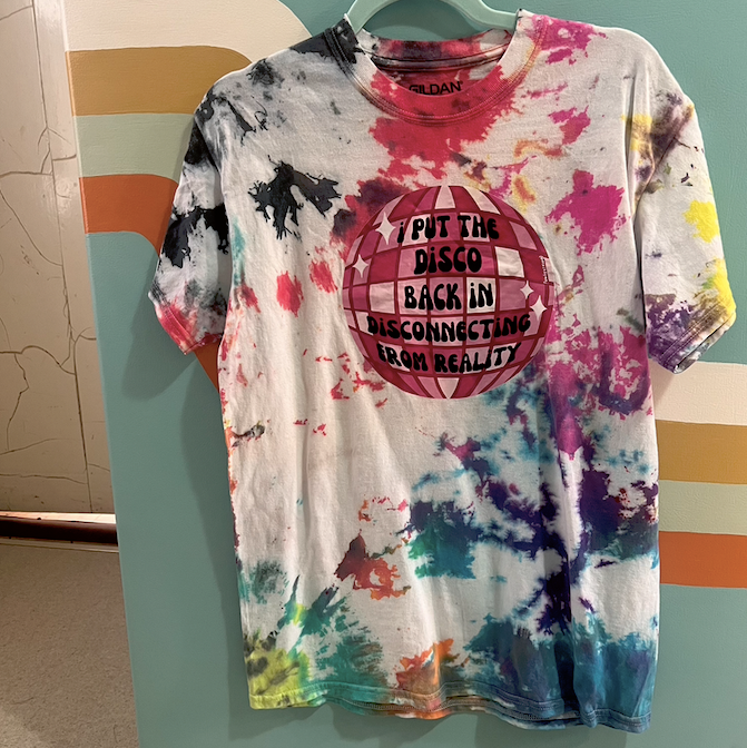 "disconnecting from reality" tie dye tee (size M)