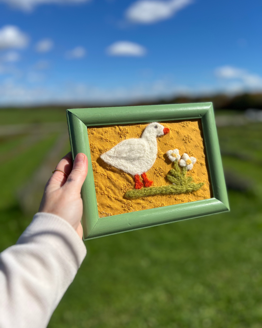 flower garden goose (green) needle felting